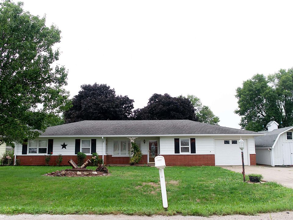 1st image of 706 NE 6th St