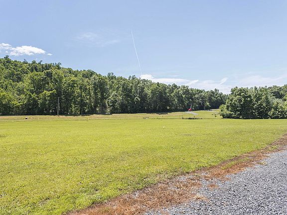 5th image of 882 Lower River Rd