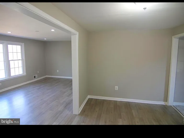13108 Putnam Cir — Photo 4