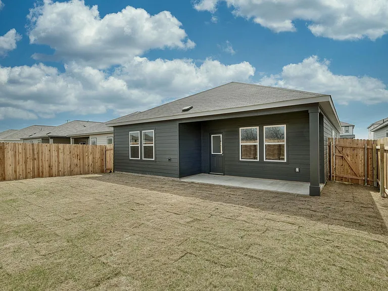 209 Stonebrook Dr — Photo 12