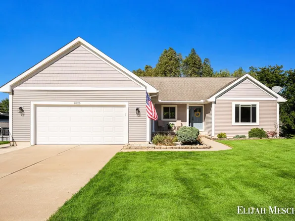 2026 Orchard Ridge Dr NW, Grand Rapids, MI 49534