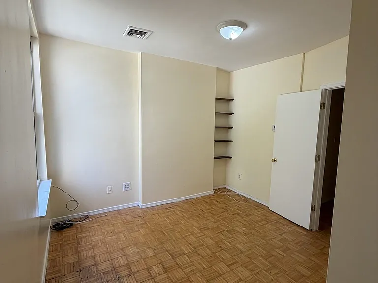348 Grove St — Photo 7