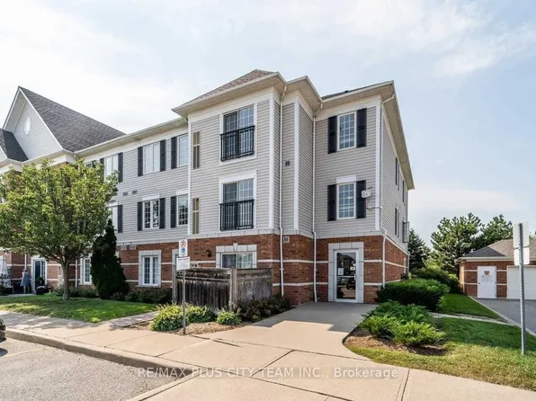 94 Aspen Springs Dr, Clarington, ON