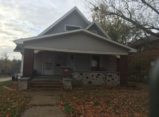 1020 Jackson Ave, Charleston, IL 61920