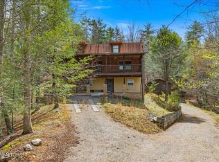 1736 Rafter Rd, Tellico Plains, TN 37385