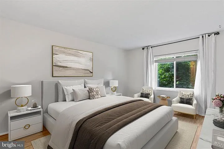 8360 Greensboro Dr #306 — Photo 20