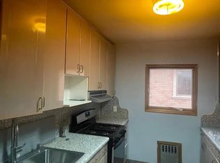 71-63 166th St FLOOR 2, Fresh Meadows, NY 11365