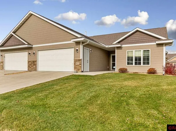 413 E Skylark Trl, Mankato, MN 56001