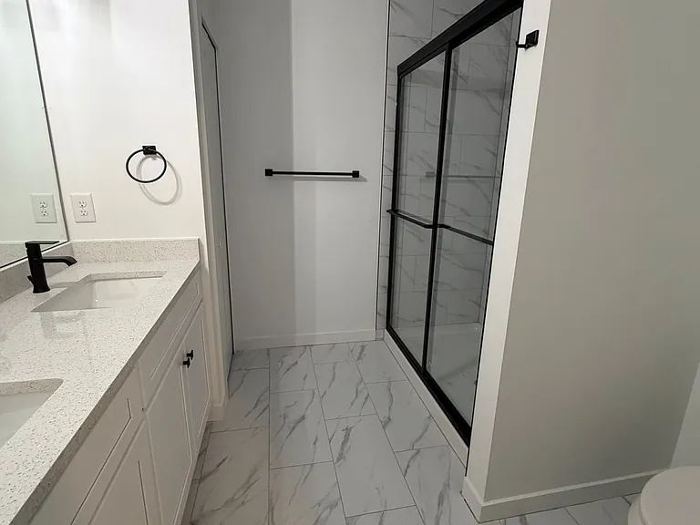 1117 Abrams Blvd — Photo 27