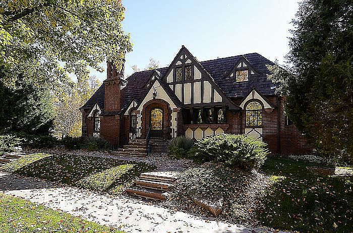 1st image of 1930 E 8th Ave