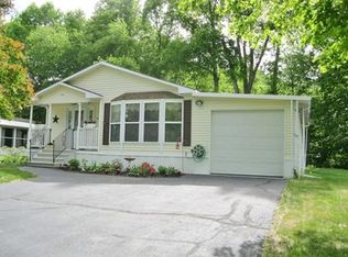 14 Clayton Dr, West Springfield, MA 01089