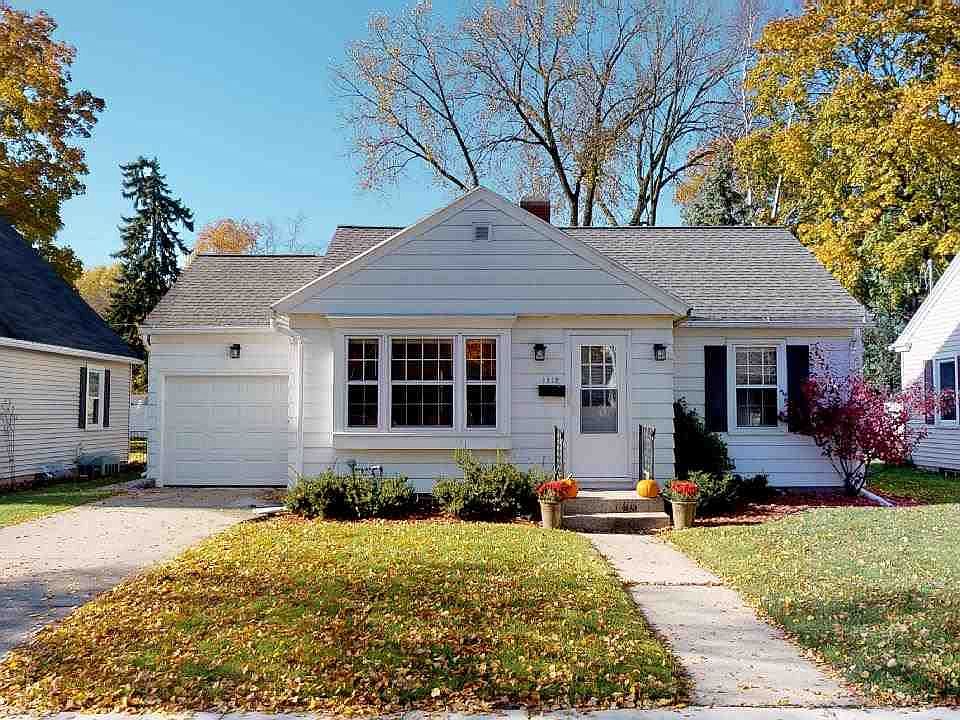 1st image of 1212 Nicolet Ave
