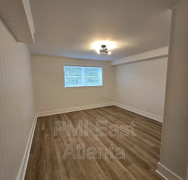 2275 Country Club Ln SW — Photo 12