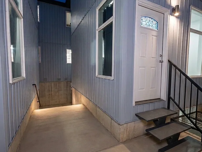 1733 Ingersoll St #A — Photo 20