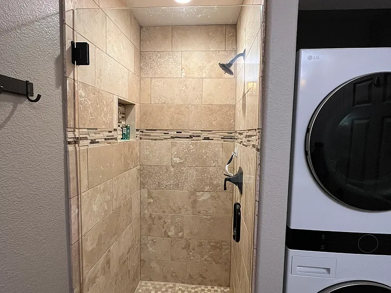 Bathroom & laundry