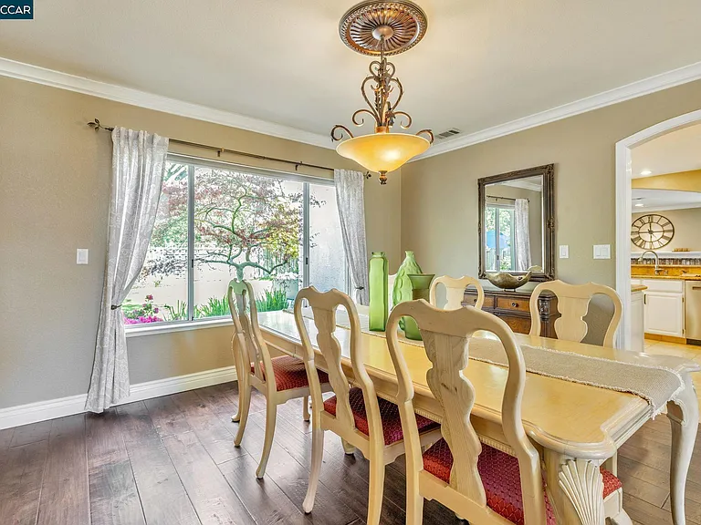668 Sun Tree Ct — Photo 22