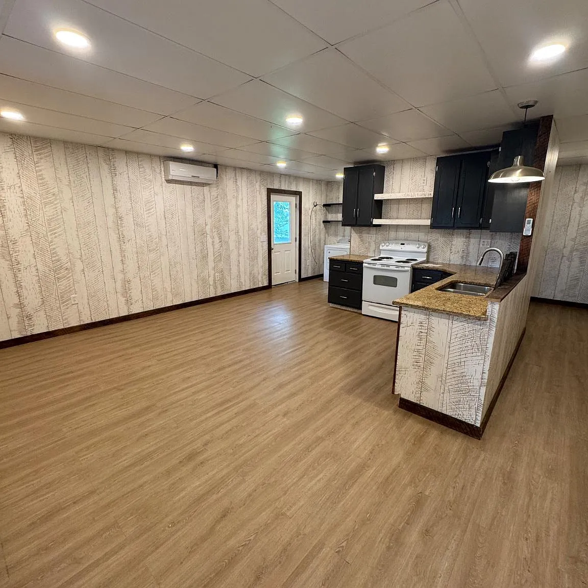 1191 Lancaster Pike — Photo 1