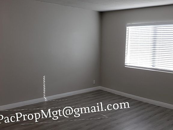 4th image of 2121 W 157th St #2