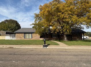 2002 SW 23 Road Ave, Perryton, TX 79070