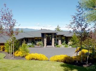 3230 NW Horizon Dr, Bend, OR 97701