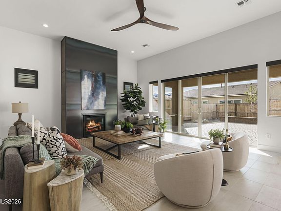 3rd image of 8949 Suncreek Trl