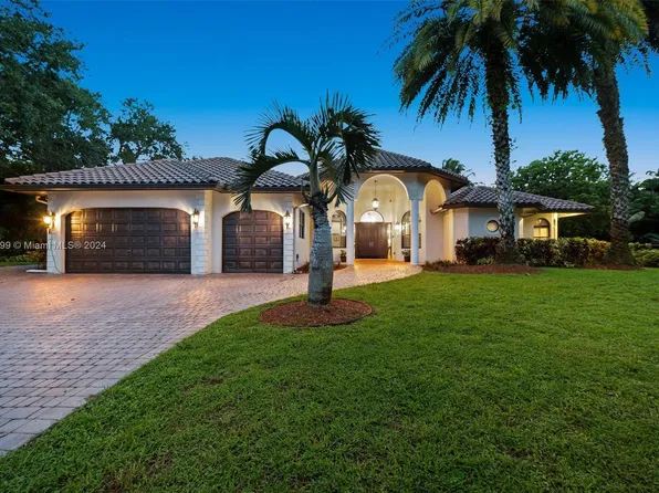 5307 SW 111th Ter, Davie, FL 33328