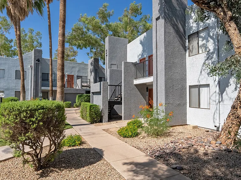 Acacia Hills — Photo 36