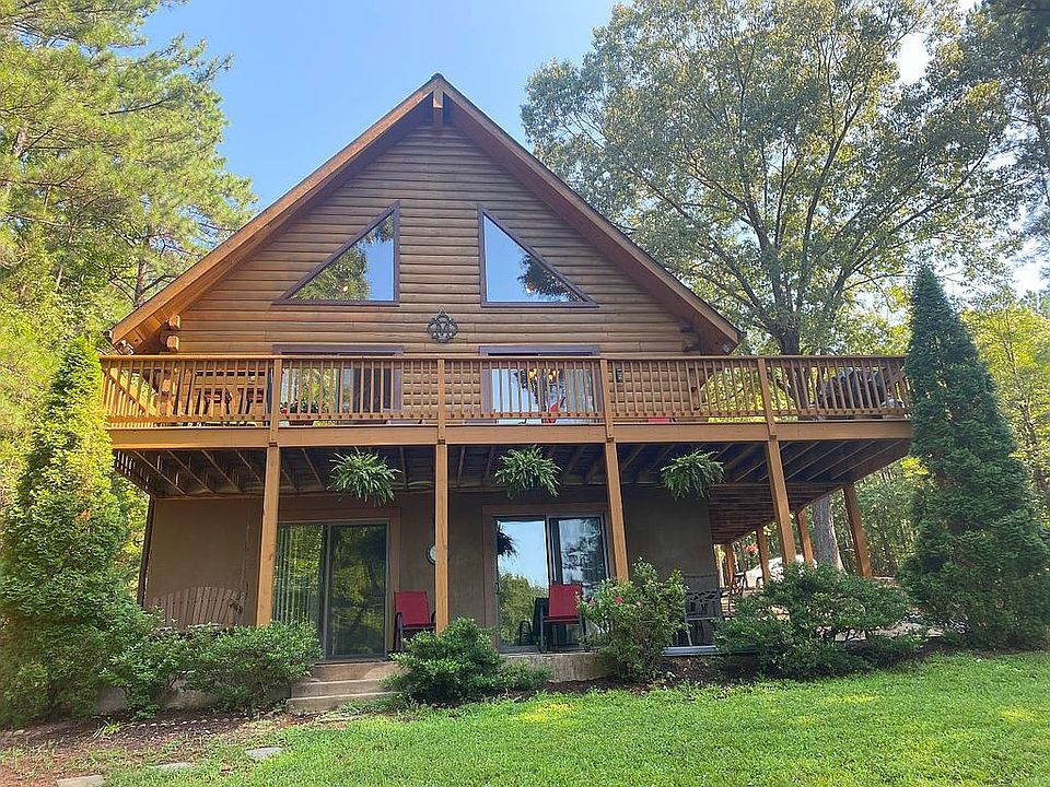 1st image of 50 Moseley Dr
