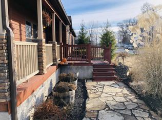 1002 Valley Rd, Merriam Woods Village, MO 65740