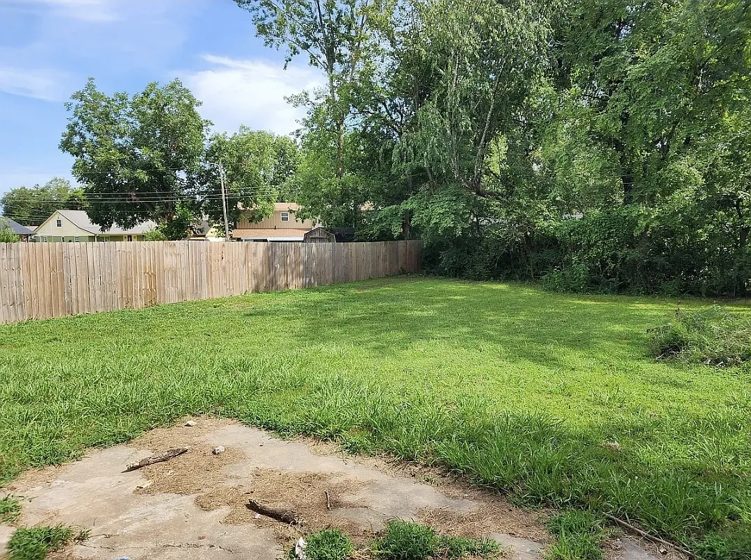 Building Photo - 4508 Windsor Dr