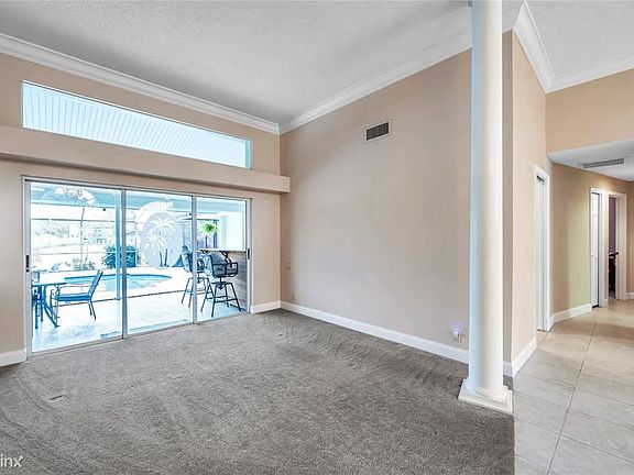 4th image of 2908 Barret Ave