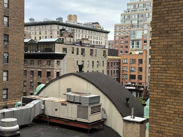 590 West End Avenue image 8 of 12