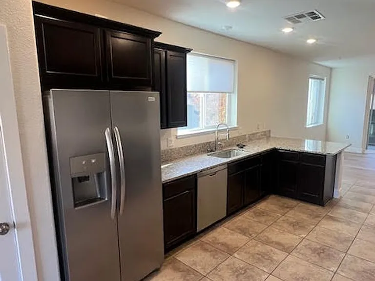3056 Sterling Ridge Cir — Photo 6