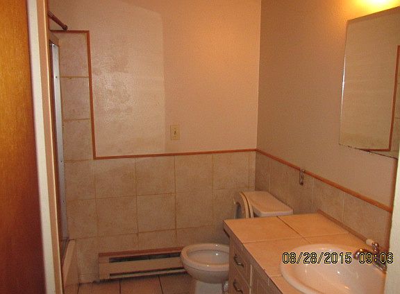 3rd image of 6837 S Lawrence St