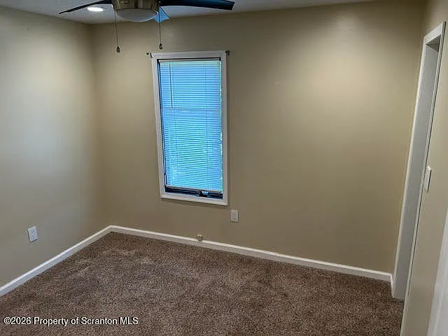 126 Evergreen Ln — Photo 12