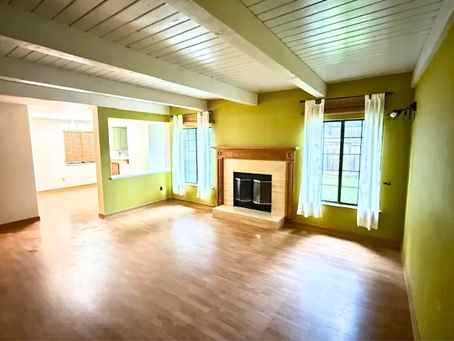 3 bed, 2.5 bath, 1543 sqft, $3,600 — Photo 4
