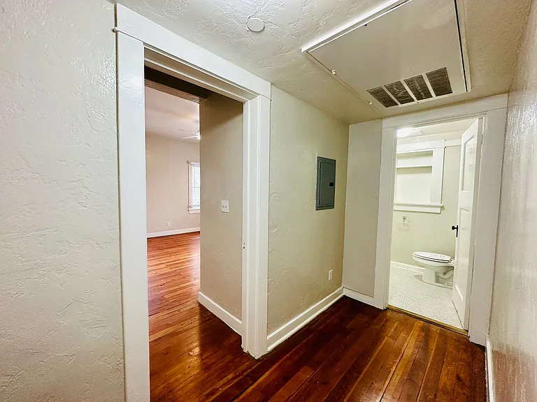 Don Martin Historic Apartments! — Photo 40