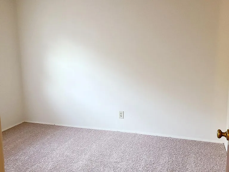 Leesburg Lane Apartments LLC — Photo 11