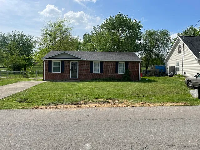 617 Colonette Dr — Photo 1