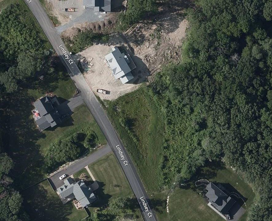 1st image of 8 Lindsey Ct