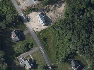 8 Lindsey Ct, Seekonk, MA 02771