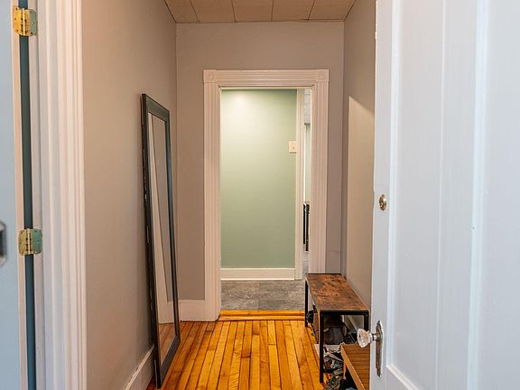 5th image of 24 Rowe Avenue