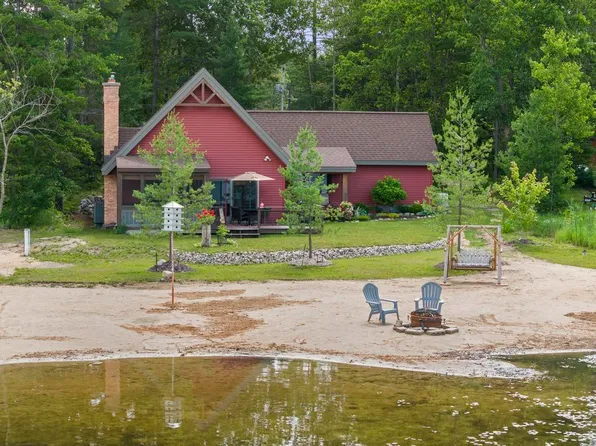 5404 Peninsula Dr, Gaylord, MI 49735