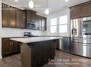 4617 W Daybreak Rim Way, South Jordan, UT 84009