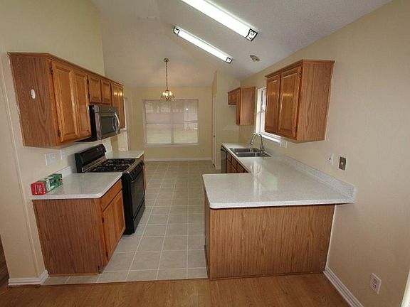 5th image of 4710 Osage Ct