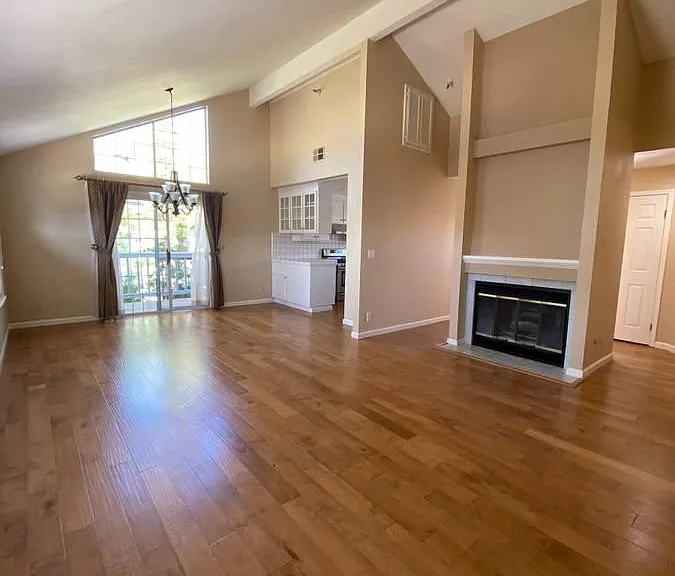 470 Gabilan St #3 — Photo 11