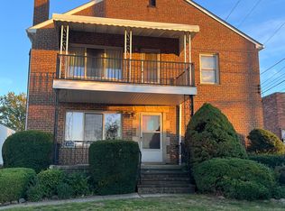 29328 Euclid Ave APT 2, Wickliffe, OH 44092