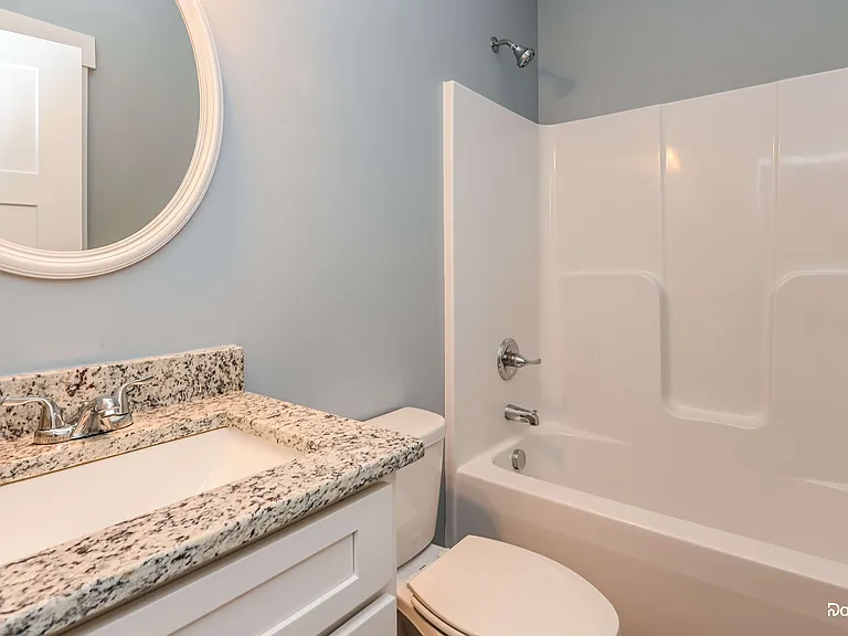 154 McKinnon Ave NE — Photo 8