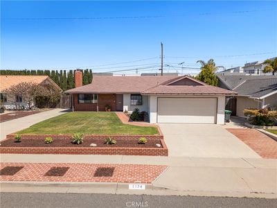 1174 Gleneagles Ter, Costa Mesa, CA, 92627