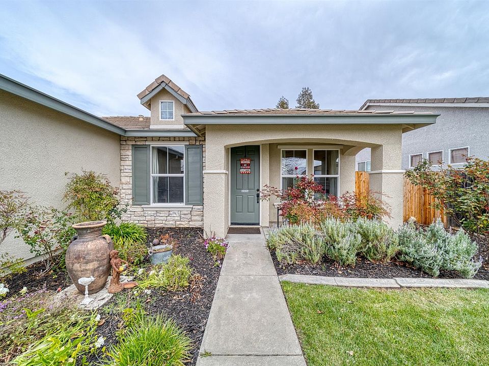 1st image of 653 Davenport Way